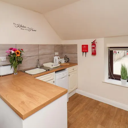 Granary Pickering