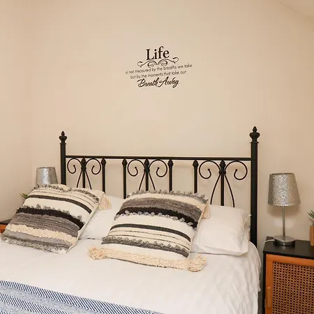 Granary Pickering