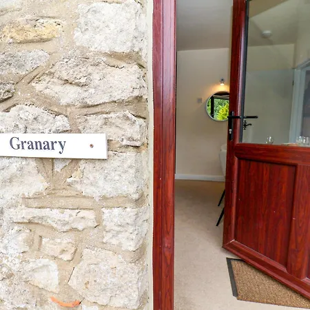 Granary * Pickering